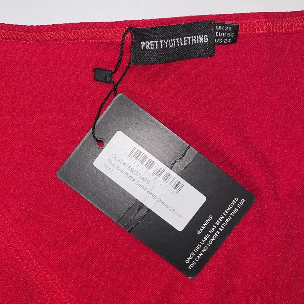 PrettyLittleThing Plus Red Ruffle Detail Wrap Dress - Picture 6 of 6